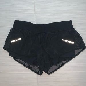 LULULEMON SHORTS W/ REFLECTIVE
